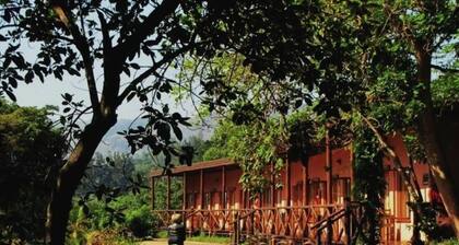 Mvubu Falls Lodge