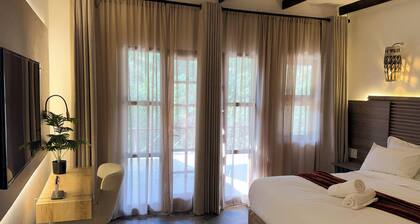 Mvubu Falls Lodge