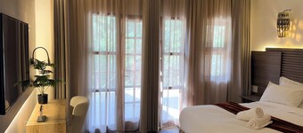Mvubu Falls Lodge