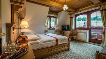 Triple Room, Balcony, Courtyard View | In-room safe, desk, laptop workspace, blackout curtains