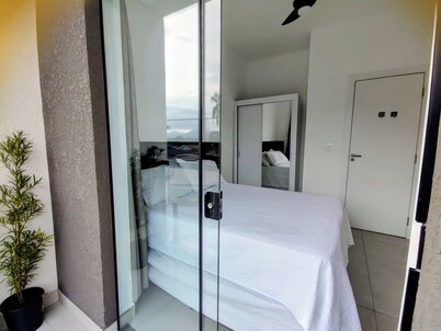 New, cozy 3-bedroom townhouse near the sea and the center of Matinhos.