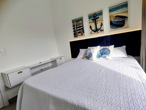 Room - Vrbo Property (Matinhos)