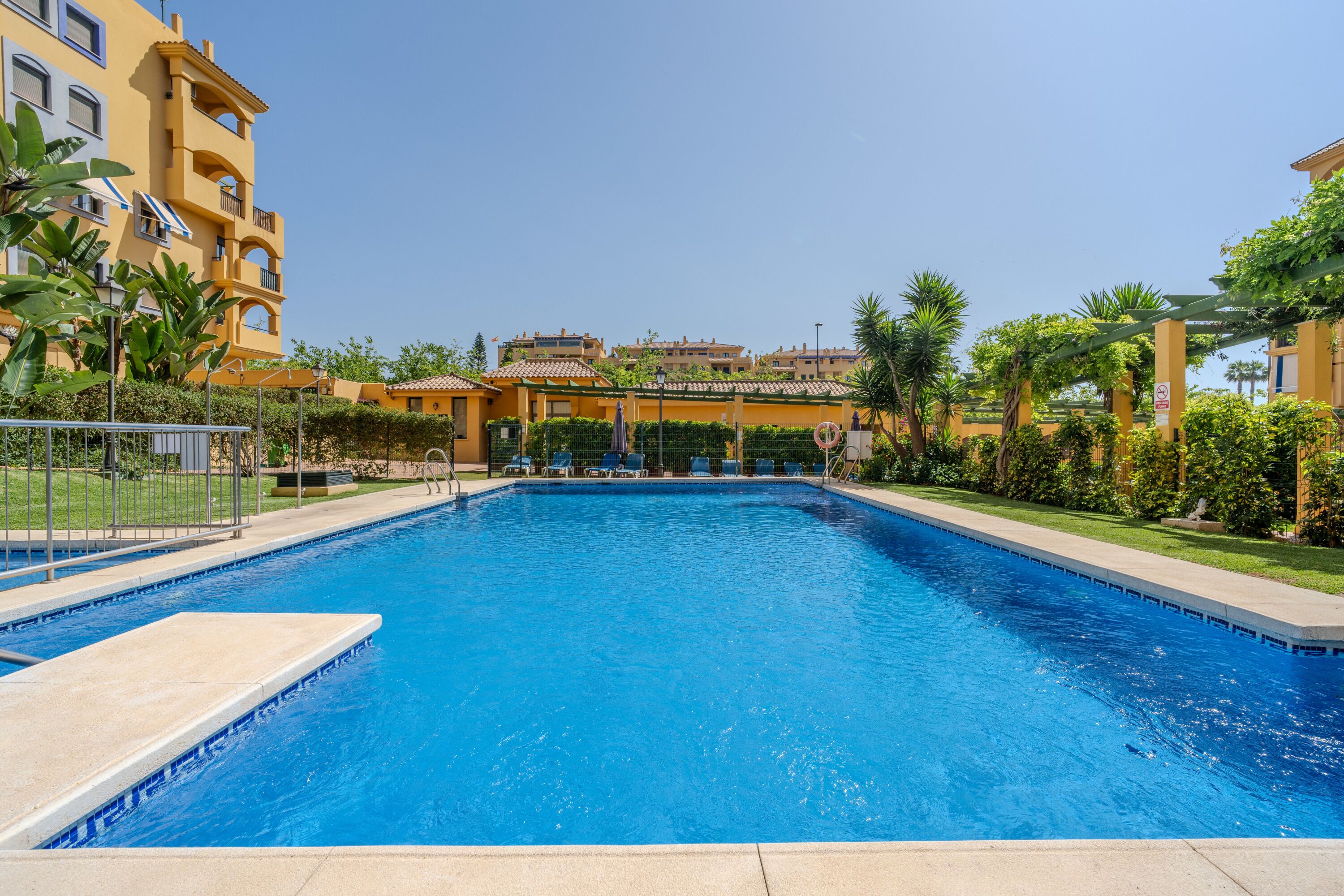 Apartment (3 Bedrooms) | Front of property
