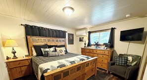 2 Schlafzimmer, Schreibtisch, Bügeleisen/Bügelbrett, WLAN