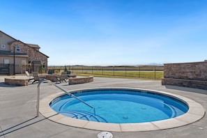 Pool - Vernazza Retreat | King Suite & Resort Amenities (Windsor)