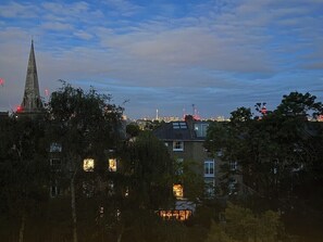 Miscellaneous - Light, airy, great location, newly decorated and furnished. Great views. (London)