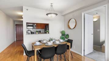 Classic-Apartment | Esszimmer