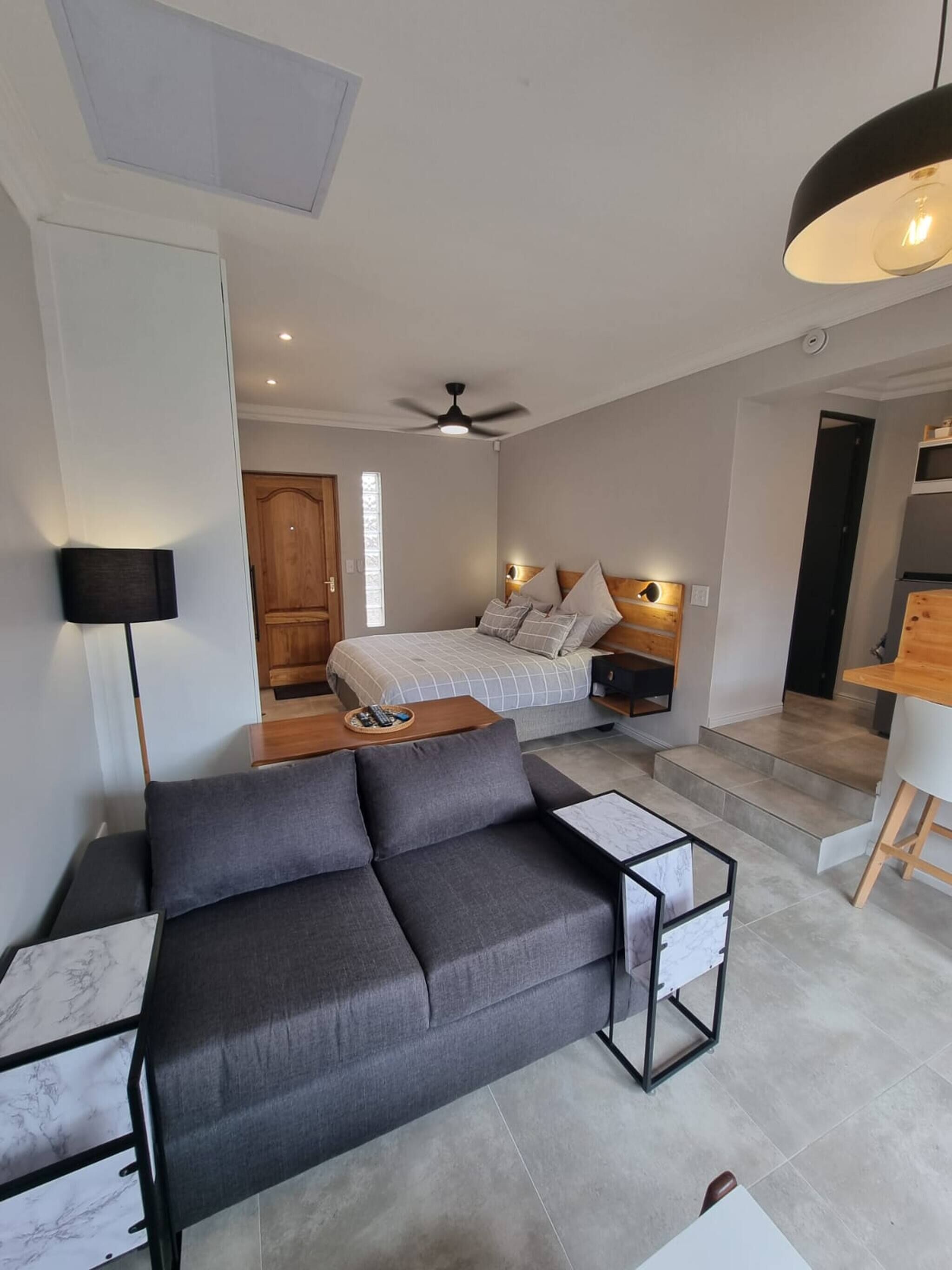 Studio, 1 Bedroom, Balcony | Living area
