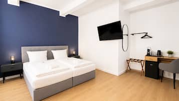 Basic-Doppelzimmer | Schreibtisch, laptopgeeigneter Arbeitsplatz, kostenloses WLAN