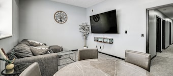 Shop & Stroll! Central Parkersburg Stay Near Dtwn