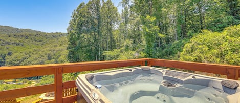 House (2 Bedrooms) | Front of property