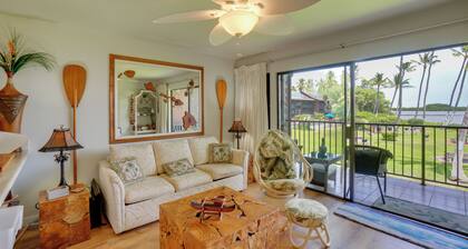Beachside Molokai Condo w/ Lanai & Pool Access!