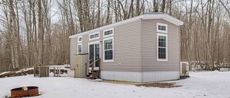 House (2 Bedrooms) | Front of property
