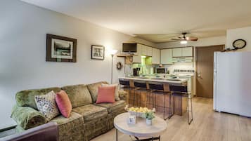 Apartment (2 Bedrooms) | Front of property