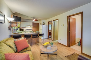 Interior - Condo With Beautiful Lake Views! Steps to Lake (Danbury)
