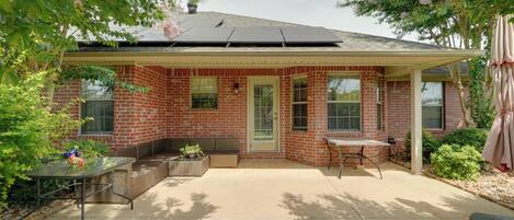 House (3 Bedrooms) | Front of property