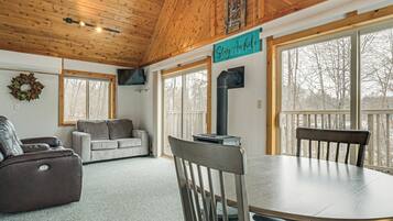 House (2 Bedrooms) | Front of property