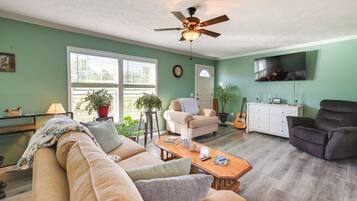 House (3 Bedrooms) | Front of property