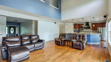 House (Multiple Bedrooms) | Interior