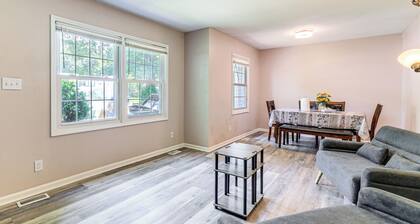 Jacksonville Retreat w/ Yard Near Base & Beach