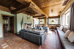House | Living room - Chalet in Angerberg for Groups (Angerberg)