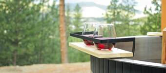 Coyote Ridge Hideaway. Wood fired hot tub.