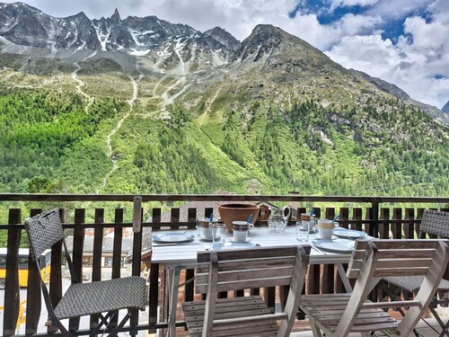 Lovely apartment for 8 people with WIFI, TV, balcony, pets allowed and panoramic view