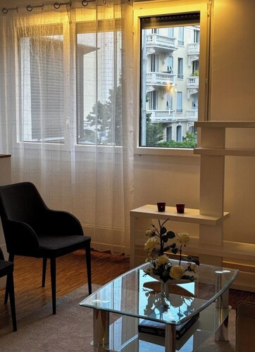 Cozy and Modern Apartment in a Great Location