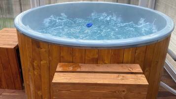 Bain à remous intérieur