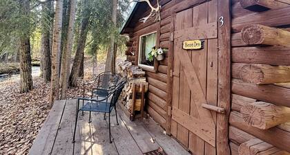 Historical Cozy Off-Grid Cabin with Creekside Sauna near Log Cabin Creek, Tok Alaska