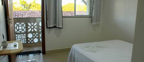 WiFi (free), bed sheets