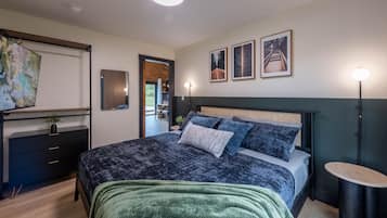 2 bedrooms, WiFi (free), bed sheets