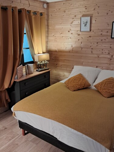 A small cabin in the meadow