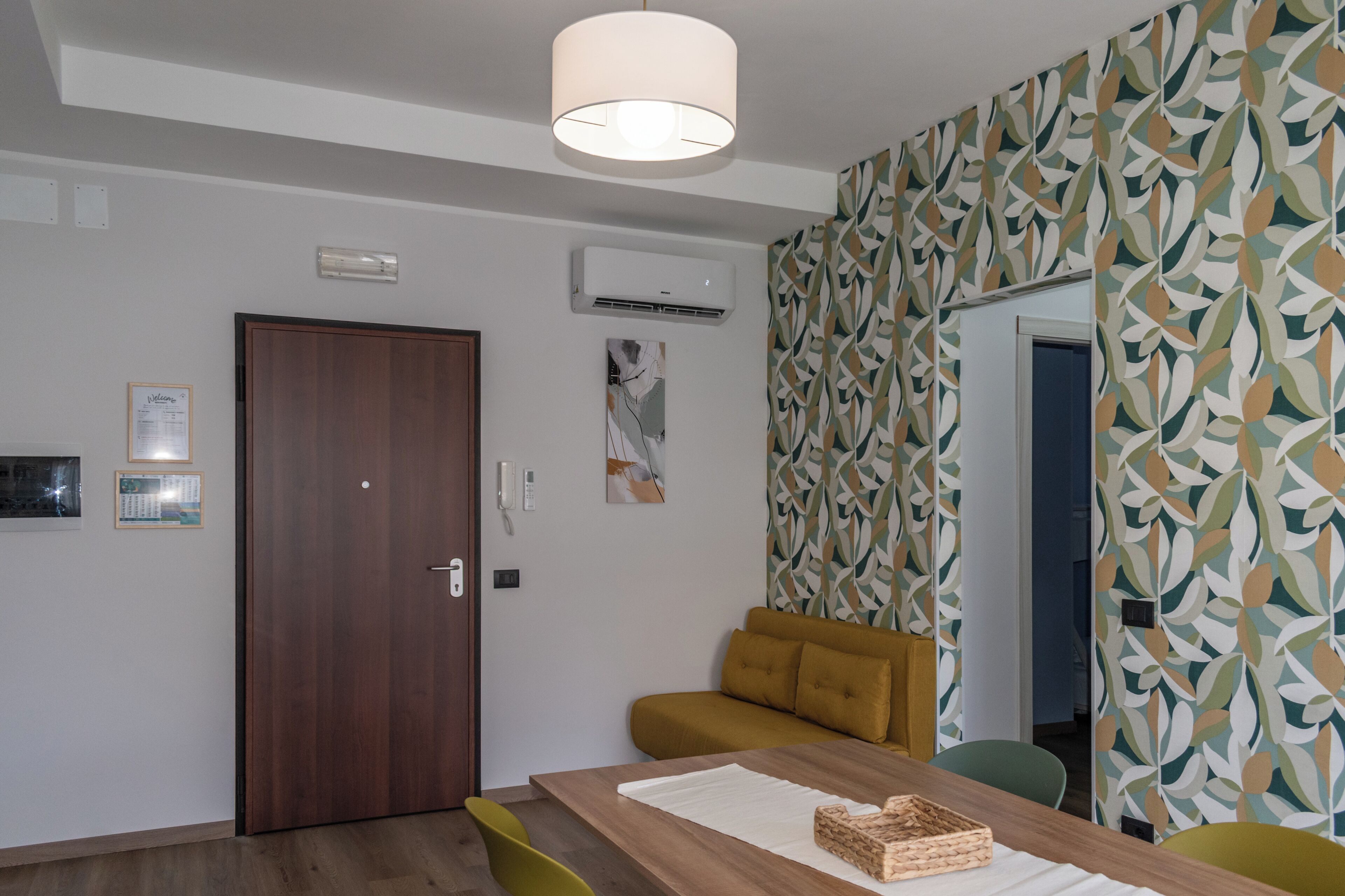 Apartment, 2 Bedrooms, Balcony, City View | Dining