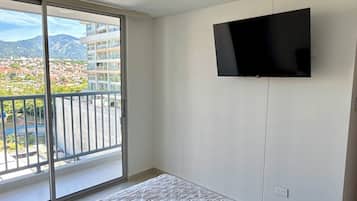 3 Schlafzimmer, Bügeleisen/Bügelbrett, WLAN, Bettwäsche