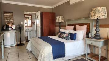 Standard Double Room | Iron/ironing board, free WiFi