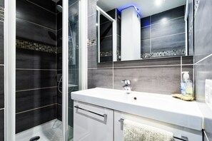 Bathroom - La Réglisse - À moins d’1 km de la plage (Courseulles-sur-Mer)