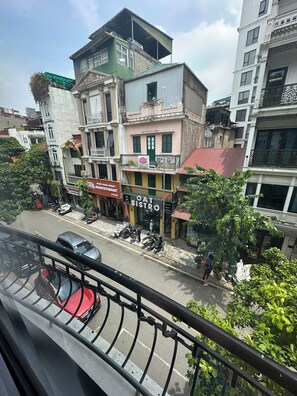 City view from property - Hanoi Homestay Minh Nhat (Hoan Kiem)