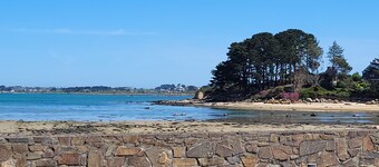 Maison Penvern : vue mer, terrasse privée et Wi-Fi à Pleumeur-Bodou