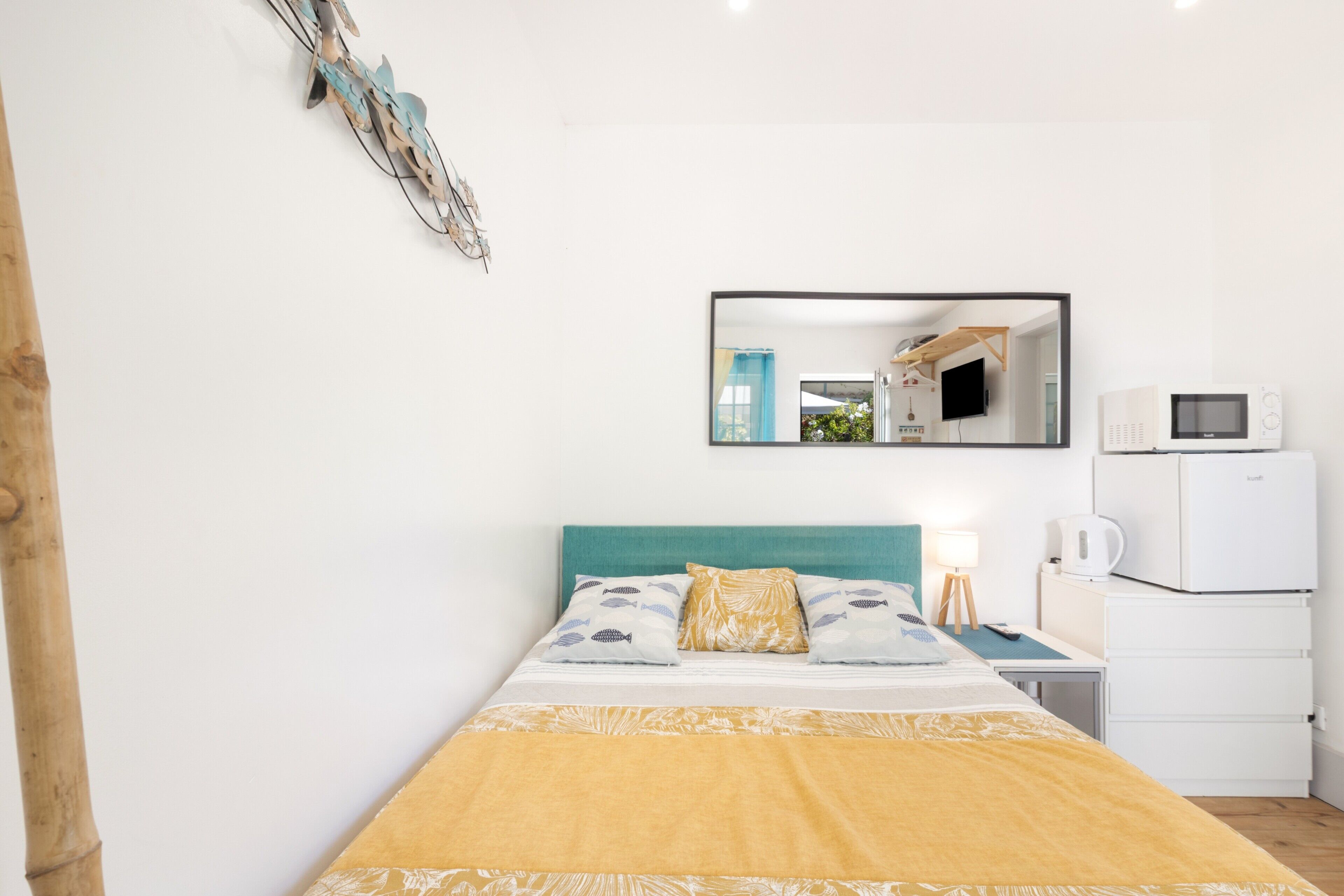 1 slaapkamer, een strijkplank/strijkijzer, wifi, beddengoed