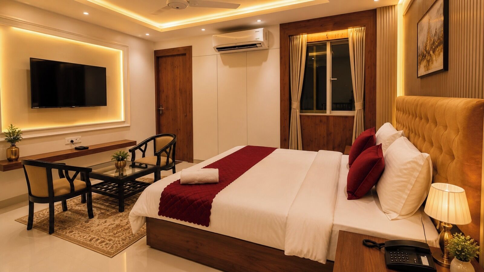 Deluxe Double Room, City View | Desk, laptop workspace, free WiFi