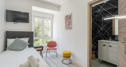 Lisbon Modern Suites VII by Homing