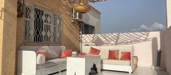Darcom Family - Large, Bright Apartment