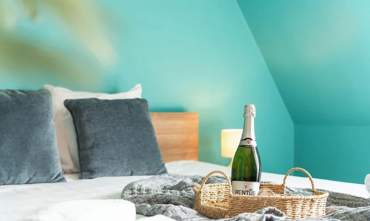 2 Schlafzimmer, Schreibtisch, Reisekinderbett, WLAN