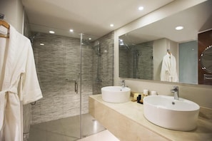 Double Room, Balcony, Pool View | Bathroom - Hodelpa Emotions Puerto Plata (Playa dorada)