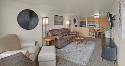 Waterfront Marina Views, Walk to Beach, 2BR/2BA Condo in Algoma
