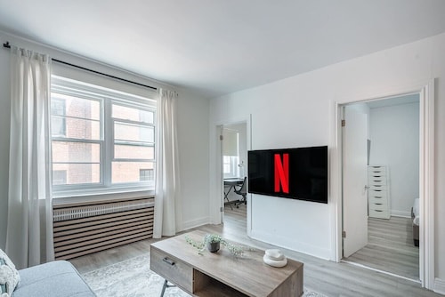 Spacious Renovated 3BR | Free Parking