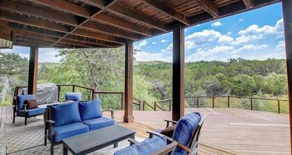 Countryside 3-story home with game room, WFH office & guest house with kitchen