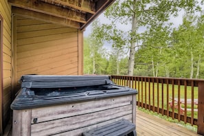Outdoor spa tub - Stop in for the 3br/2ba Ultimate Mountain Lifestyle! (Frisco)
