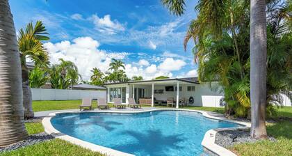 Delila's Chic 3br 2ba with Heated Pool